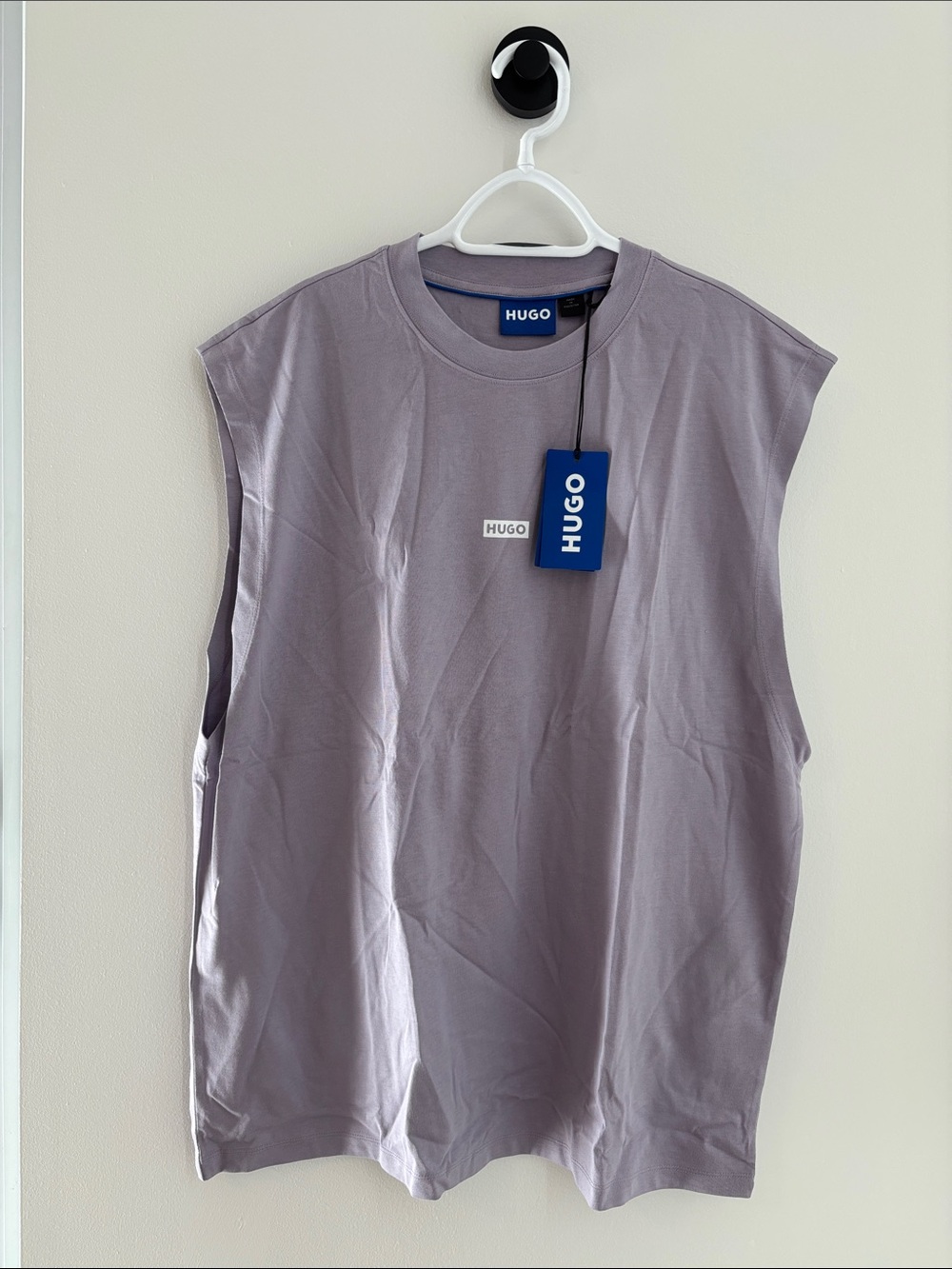 HUGO Sleeveless Tee in Dusty Lavender.Size L. NEW WITH TAGS.